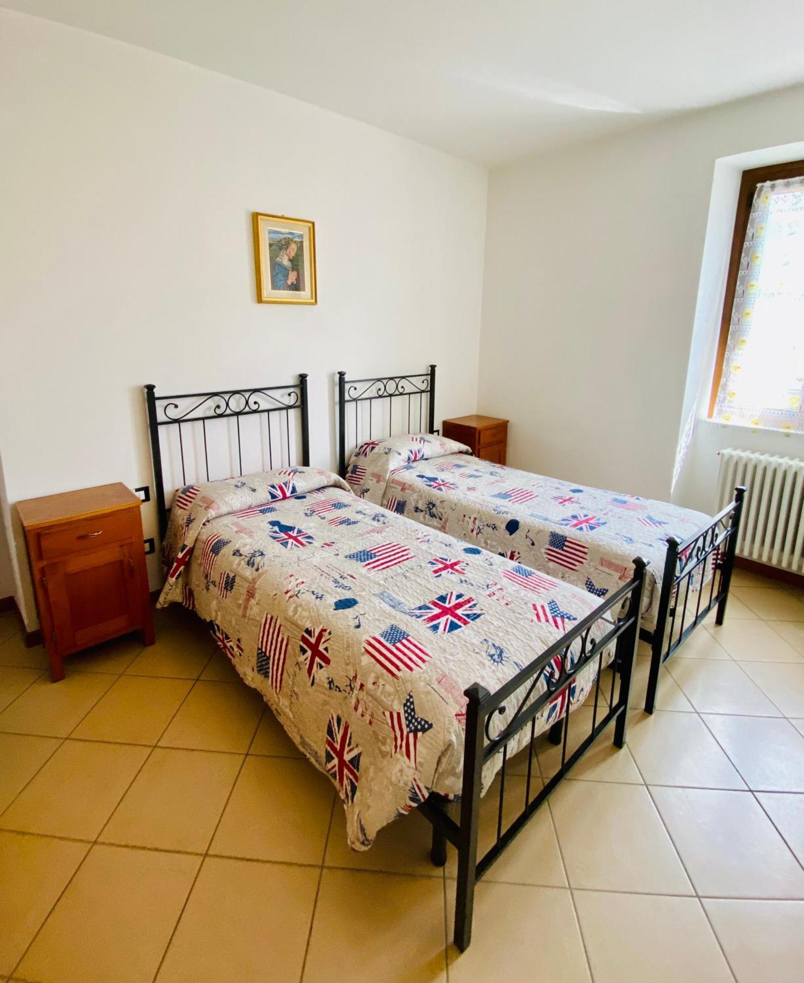 Casa Giuliana Apartment เตโญ ภายนอก รูปภาพ